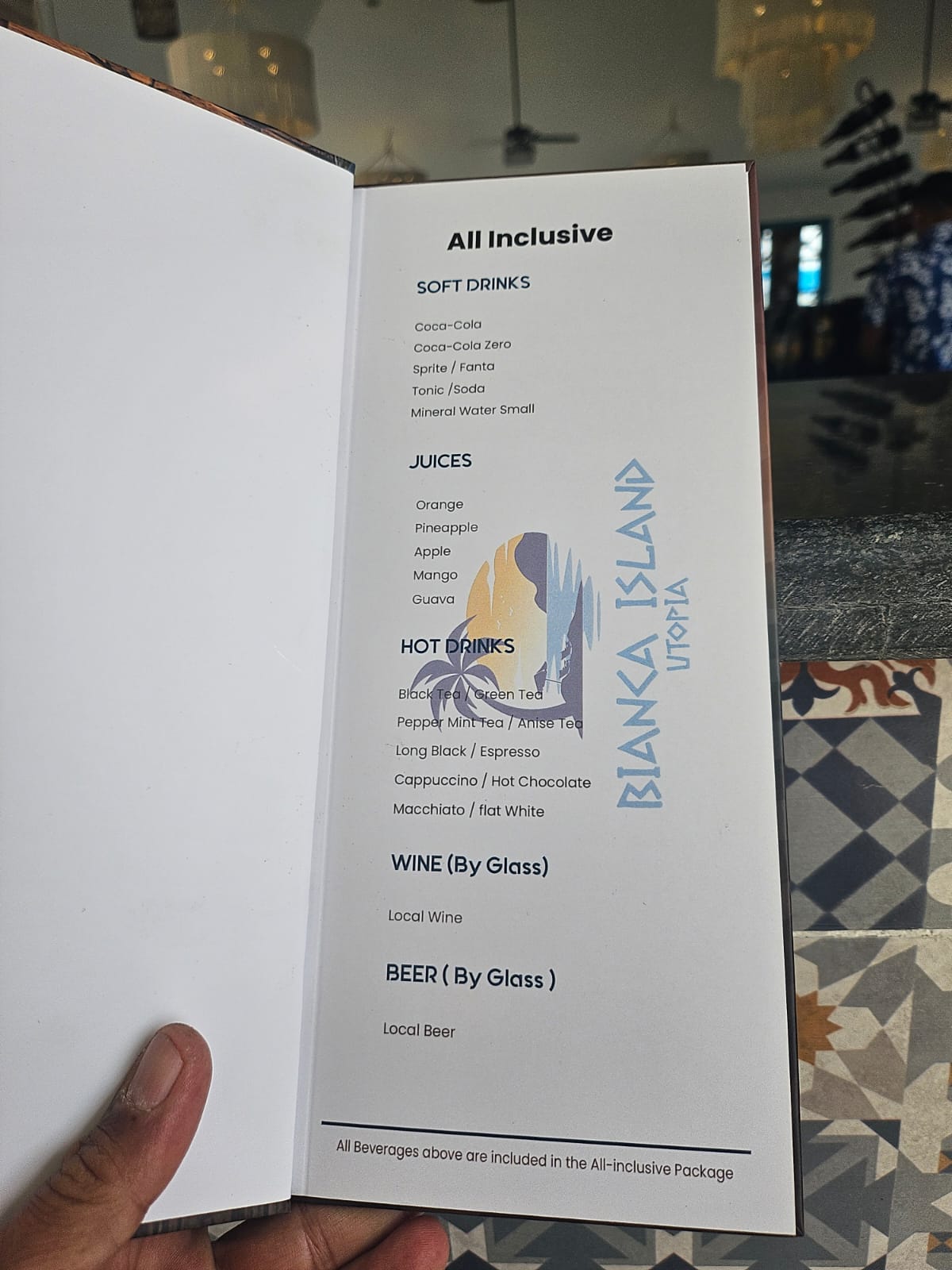 Hurghada: Excursie cu barca pe insula Bianca cu snorkeling și bufet suedez