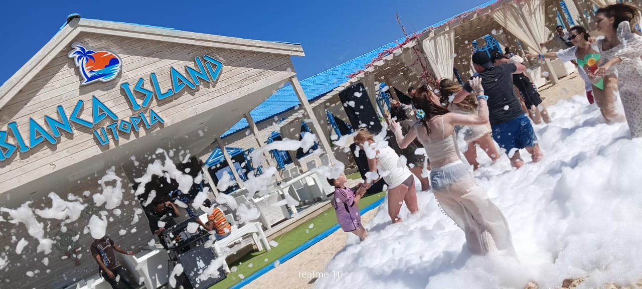 Hurghada: Excursie cu barca pe insula Bianca cu snorkeling și bufet suedez