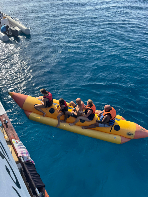 Hurghada: Excursie cu barca pe insula Bianca cu snorkeling și bufet suedez