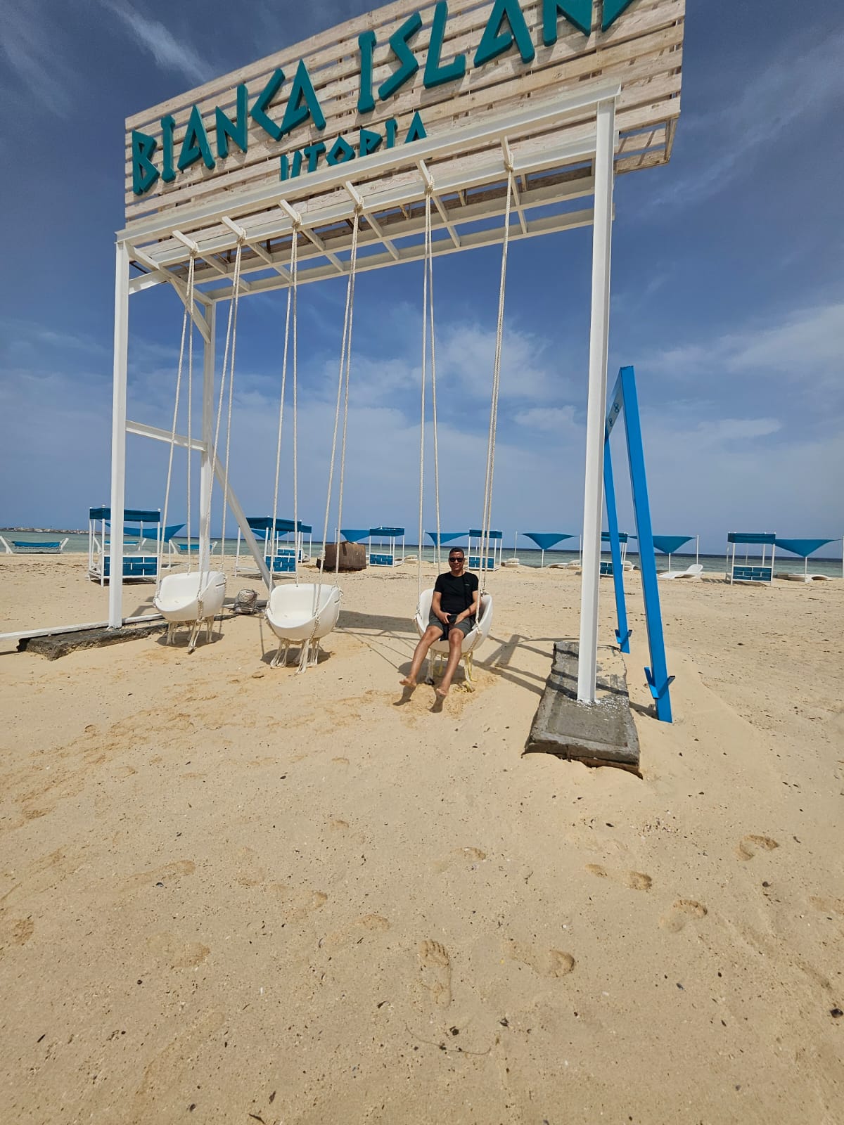 Hurghada: Excursie cu barca pe insula Bianca cu snorkeling și bufet suedez