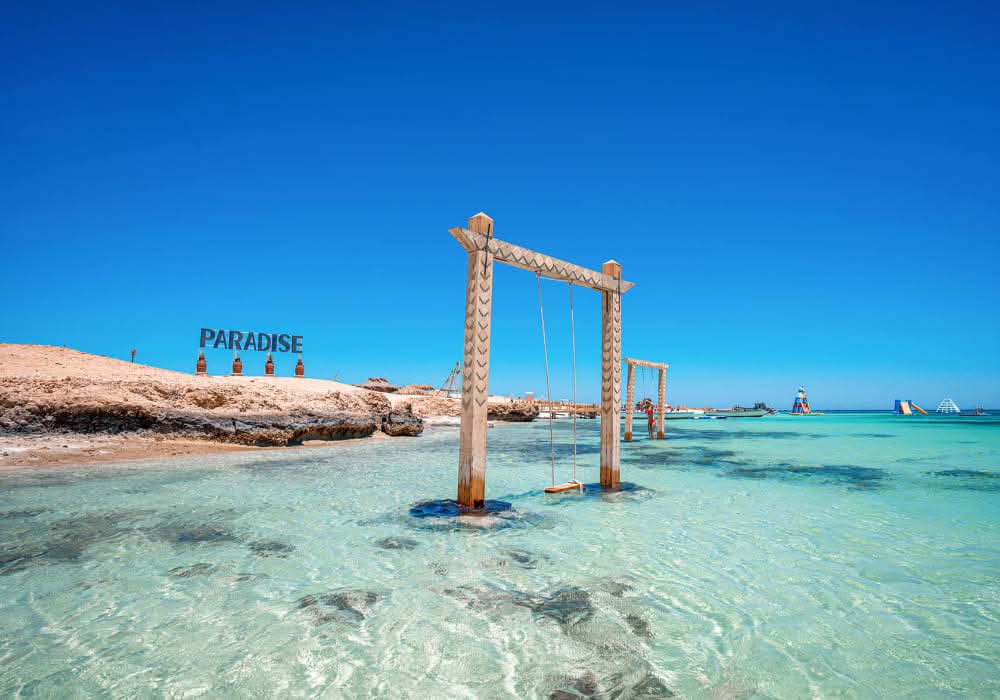 Hurghada: Excursie cu barca pe insula Paradis cu snorkeling și prânz