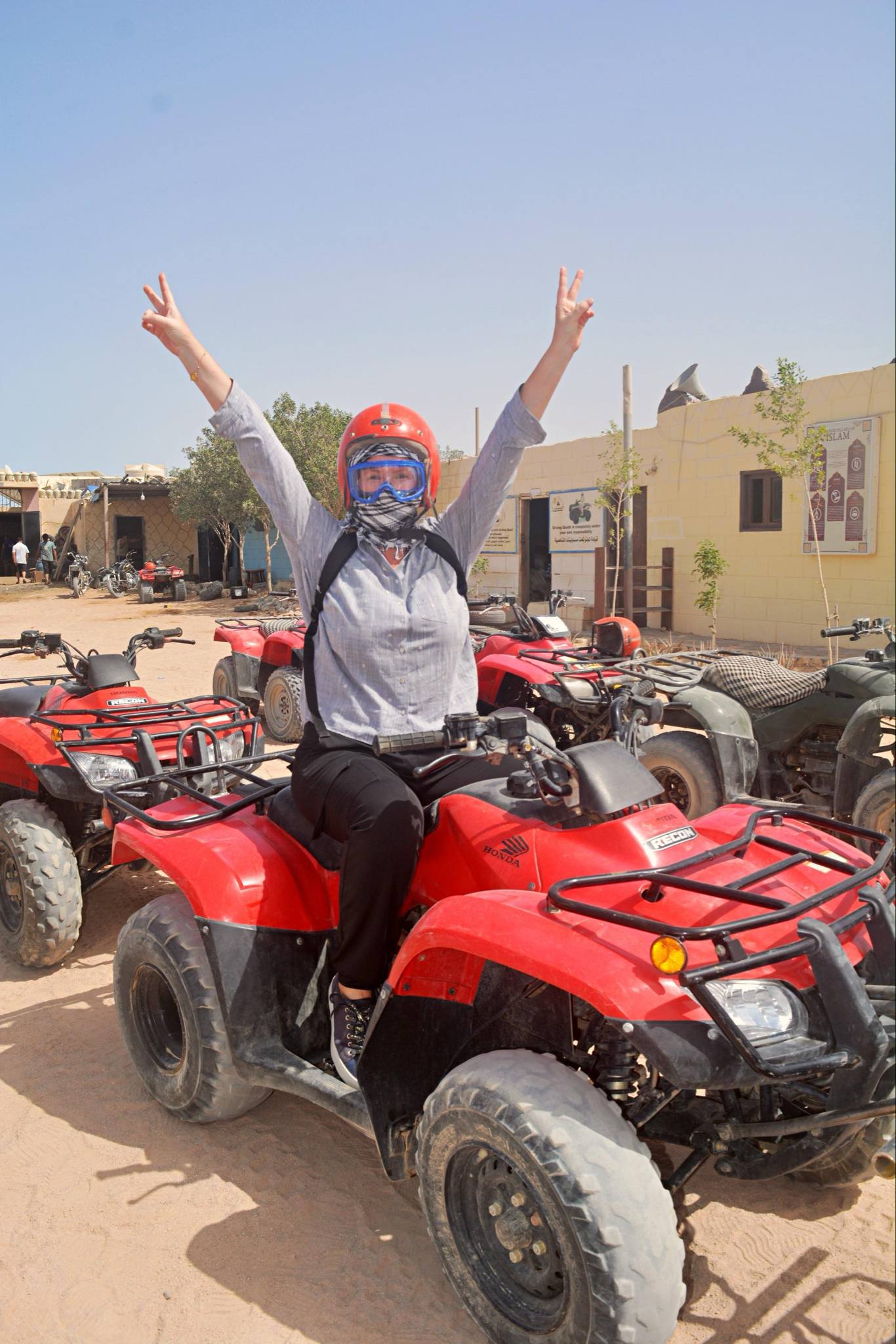 Hurghada: SUPER SAFARI – ATV, Buggy, Jeep cu cină